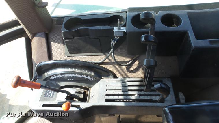 image for item DC0690 1983 John Deere 4650 MFWD tractor