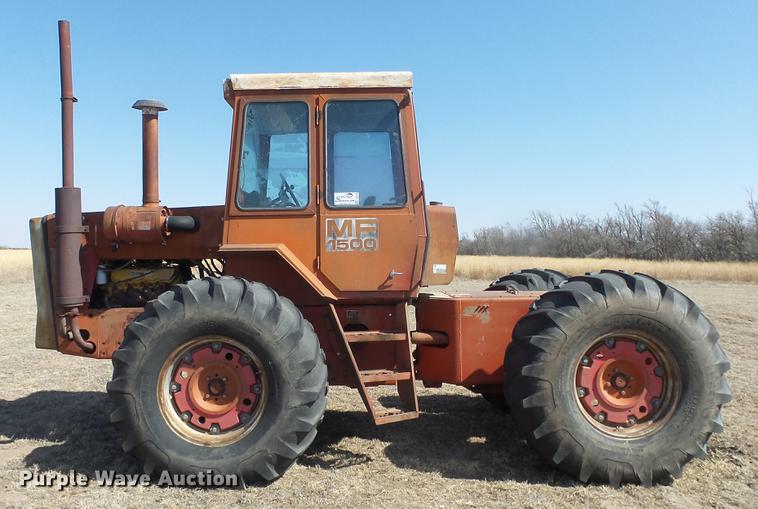 image for item DC0710 1972 Massey Ferguson 1500 4WD tractor