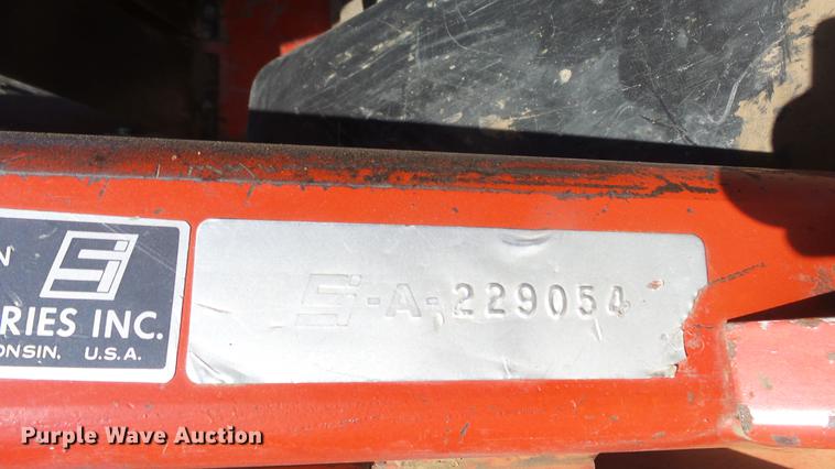 image for item DC0710 1972 Massey Ferguson 1500 4WD tractor