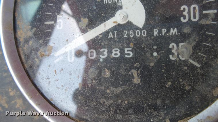 image for item DC0710 1972 Massey Ferguson 1500 4WD tractor