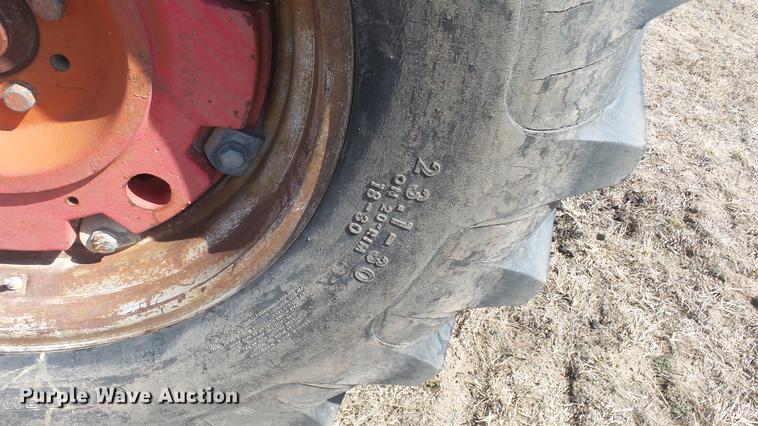 image for item DC0710 1972 Massey Ferguson 1500 4WD tractor