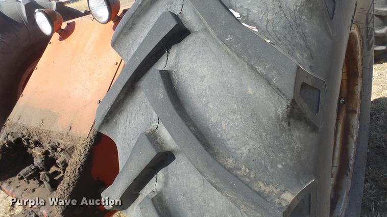 image for item DC0710 1972 Massey Ferguson 1500 4WD tractor