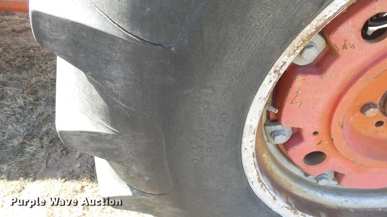 image for item DC0710 1972 Massey Ferguson 1500 4WD tractor