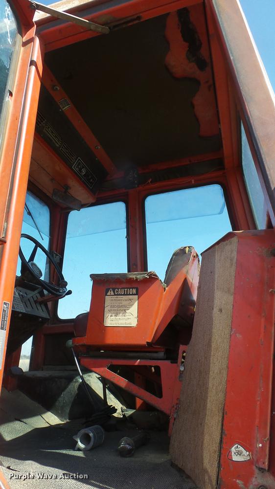 image for item DC0711 1972 Massey Ferguson 1800 4WD tractor