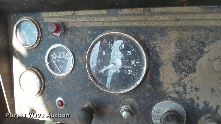 image for item DC0711 1972 Massey Ferguson 1800 4WD tractor