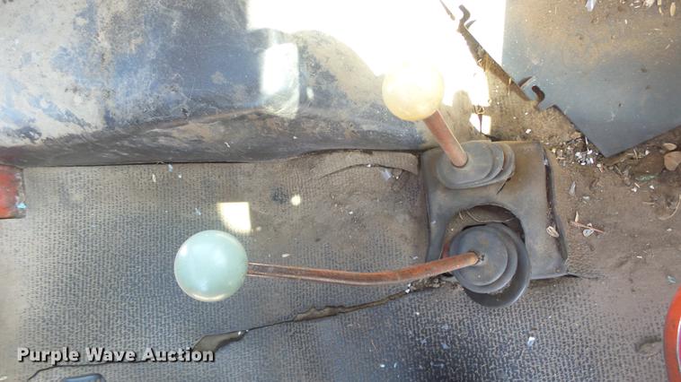 image for item DC0711 1972 Massey Ferguson 1800 4WD tractor