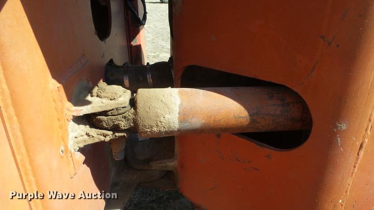 image for item DC0711 1972 Massey Ferguson 1800 4WD tractor