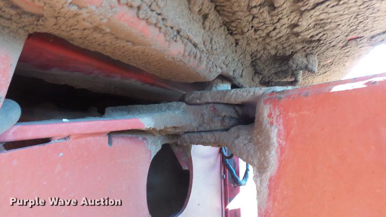 image for item DC0711 1972 Massey Ferguson 1800 4WD tractor