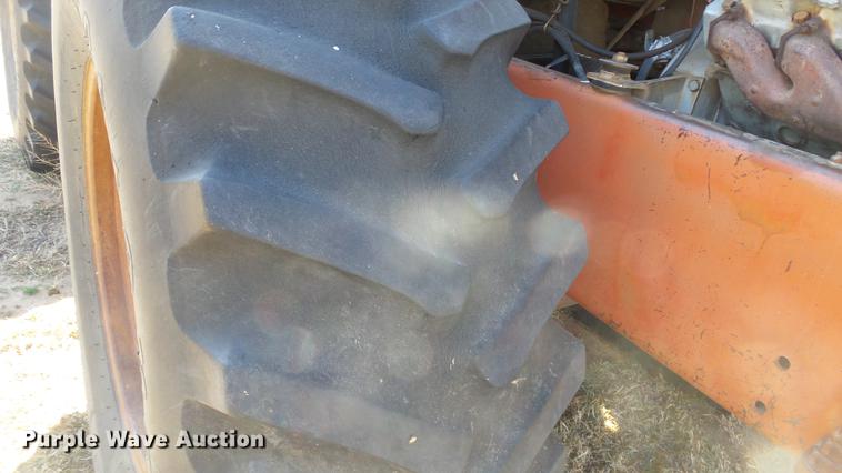 image for item DC0711 1972 Massey Ferguson 1800 4WD tractor