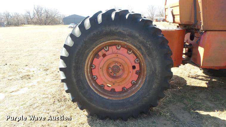 image for item DC0711 1972 Massey Ferguson 1800 4WD tractor