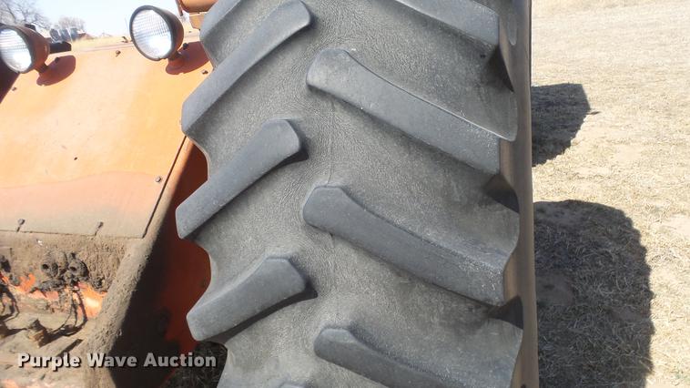 image for item DC0711 1972 Massey Ferguson 1800 4WD tractor