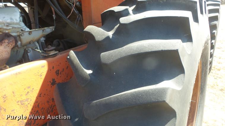 image for item DC0711 1972 Massey Ferguson 1800 4WD tractor