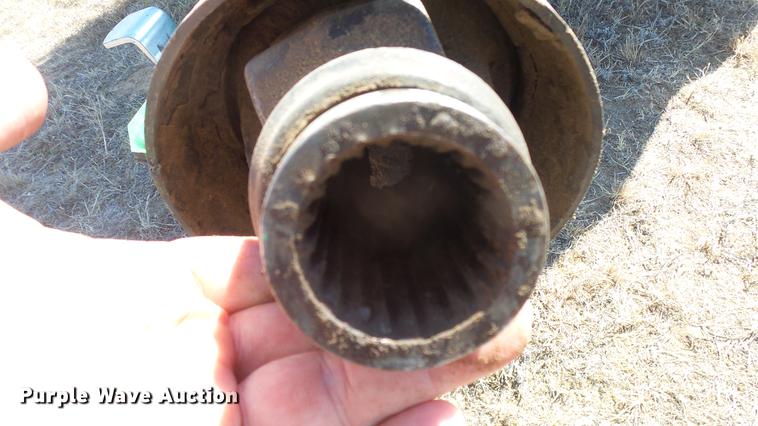 image for item DC0712 2014 John Deere 469 round baler