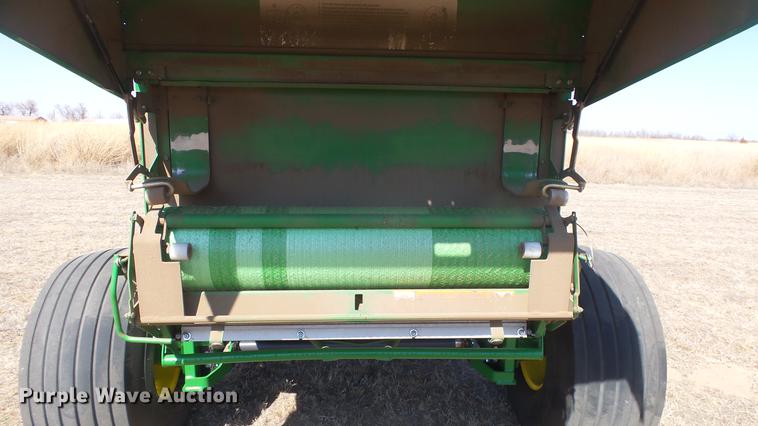 image for item DC0712 2014 John Deere 469 round baler