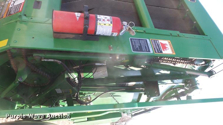 image for item DC0712 2014 John Deere 469 round baler