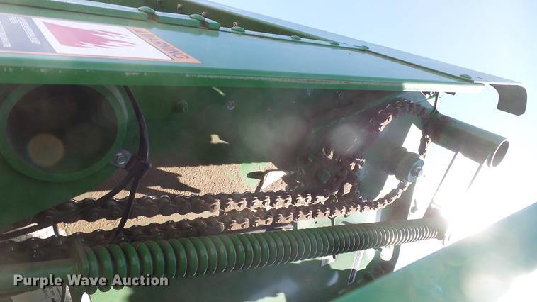 image for item DC0712 2014 John Deere 469 round baler