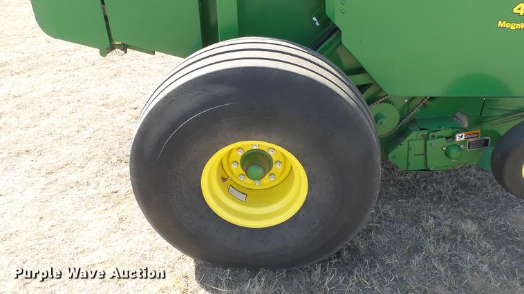 image for item DC0712 2014 John Deere 469 round baler