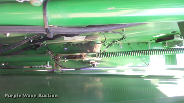 image for item DC0712 2014 John Deere 469 round baler