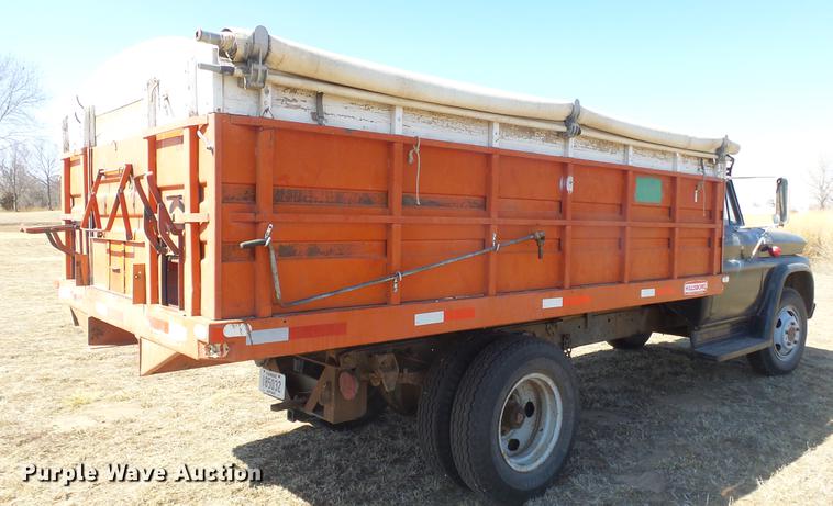 image for item DC0713 1965 Chevrolet C90 grain truck