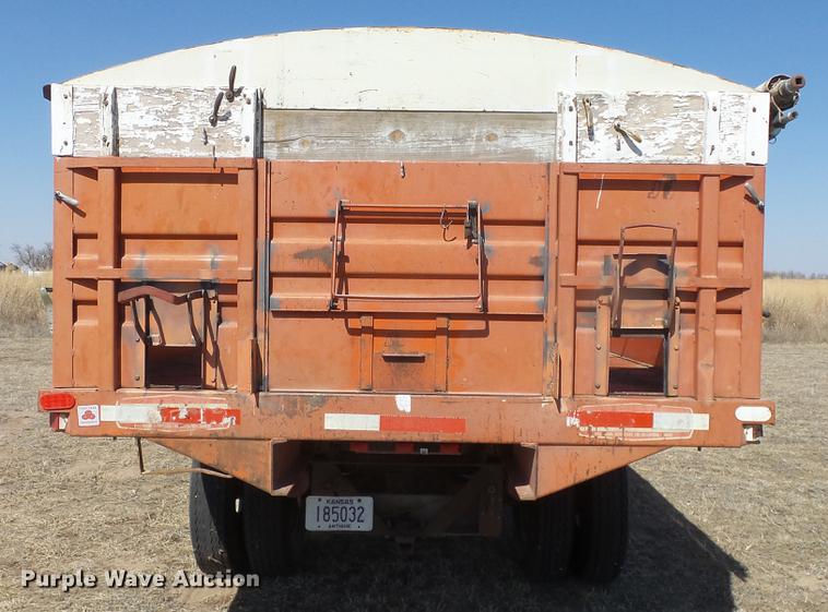 image for item DC0713 1965 Chevrolet C90 grain truck