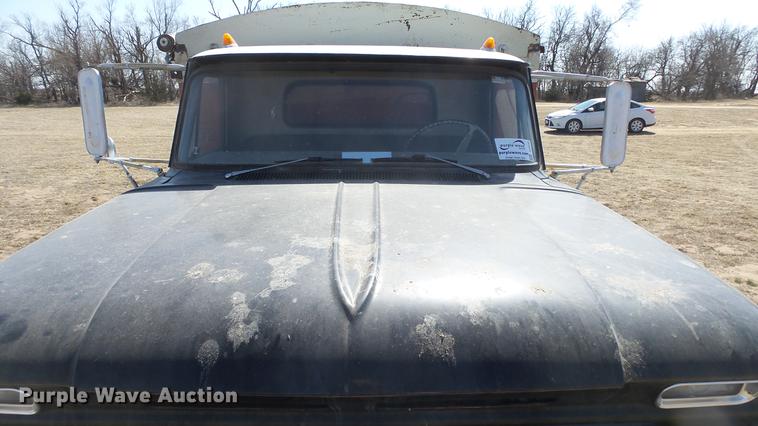 image for item DC0713 1965 Chevrolet C90 grain truck