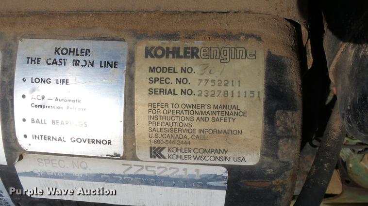 image for item DC0736 John Deere 112 lawn mower