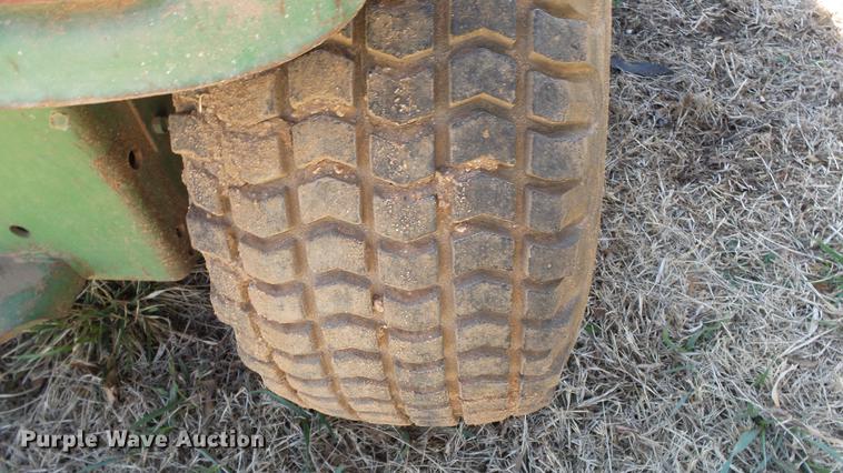 image for item DC0736 John Deere 112 lawn mower