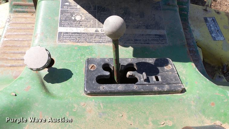 image for item DC0736 John Deere 112 lawn mower