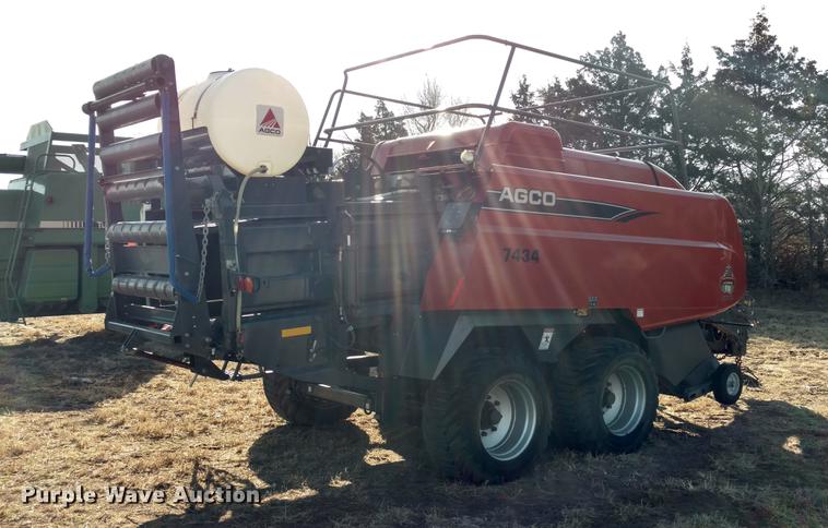 image for item DC0881 2008 AGCO Hesston 7434 large square baler