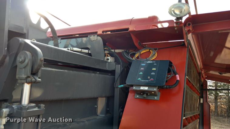 image for item DC0881 2008 AGCO Hesston 7434 large square baler