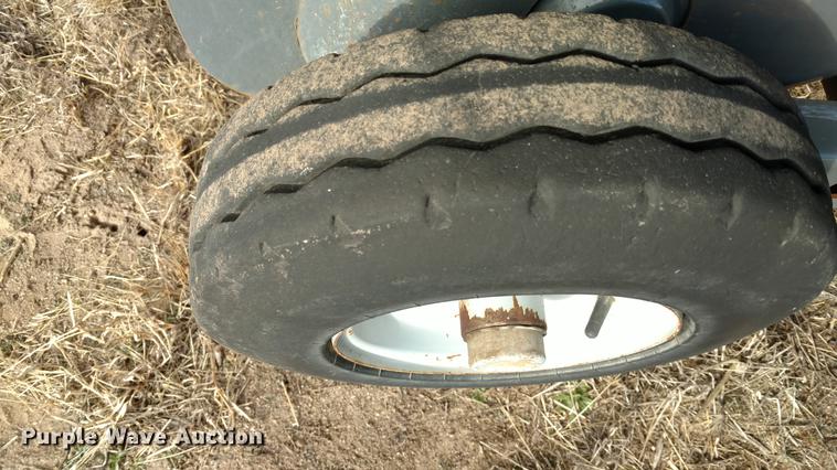 image for item DC0881 2008 AGCO Hesston 7434 large square baler