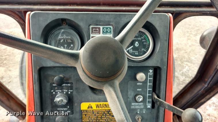 image for item DC0883 Allis Chalmers 7060 tractor