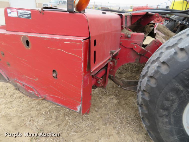 image for item DC0894 1999 Case IH 8880 windrower