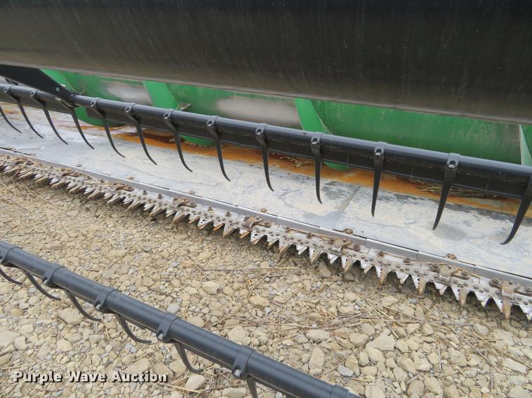 image for item DC0895 2010 John Deere 630F Hydraflex head