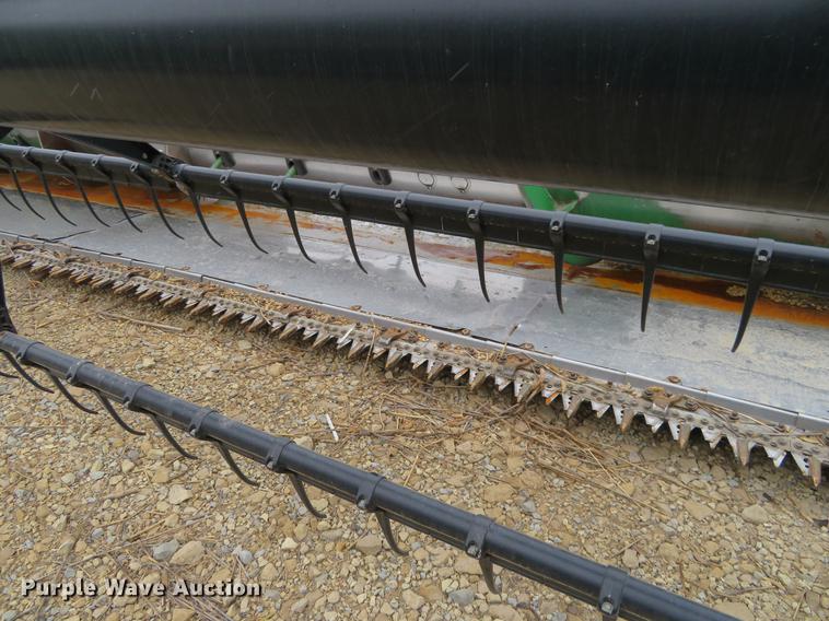 image for item DC0895 2010 John Deere 630F Hydraflex head