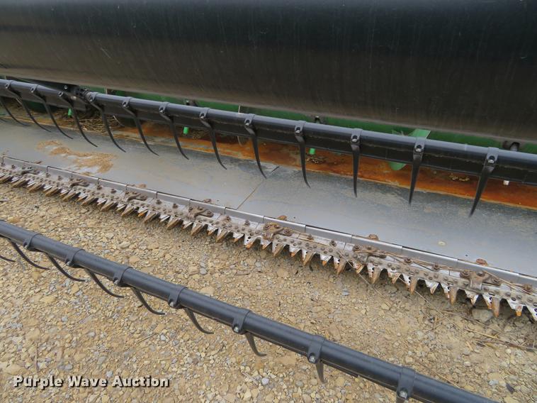 image for item DC0895 2010 John Deere 630F Hydraflex head