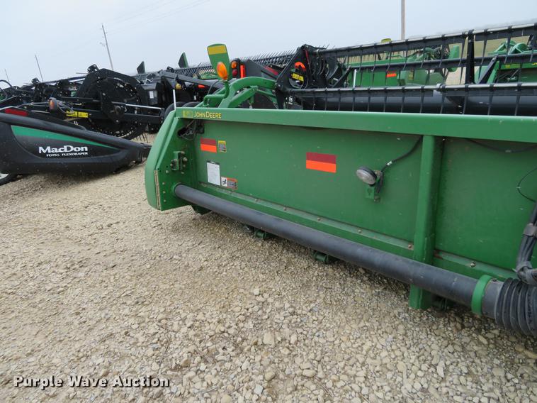 image for item DC0895 2010 John Deere 630F Hydraflex head