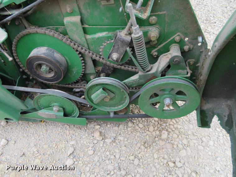 image for item DC0895 2010 John Deere 630F Hydraflex head