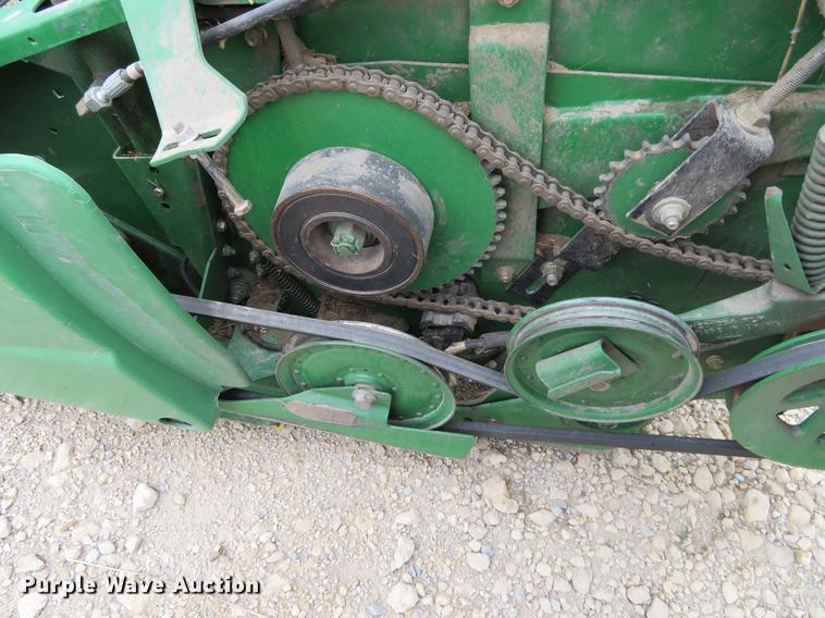 image for item DC0895 2010 John Deere 630F Hydraflex head