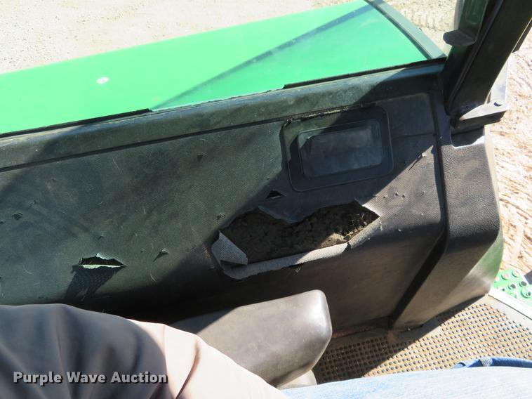 image for item DC0912 1976 John Deere 4630 tractor