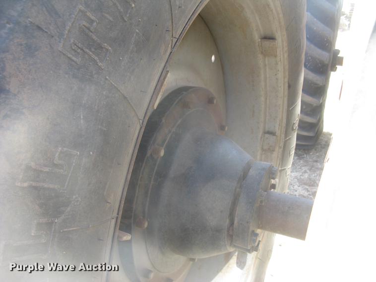 image for item DC2312 1998 Case 9350 4WD tractor