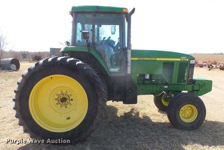 image for item DC2317 1999 John Deere 7810 tractor