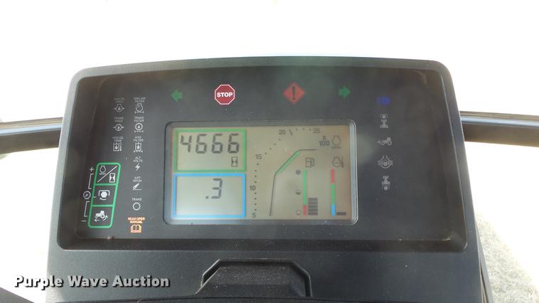 image for item DC2317 1999 John Deere 7810 tractor