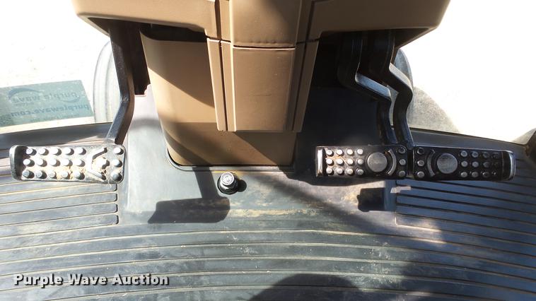 image for item DC2317 1999 John Deere 7810 tractor