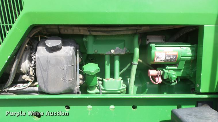 image for item DC2317 1999 John Deere 7810 tractor