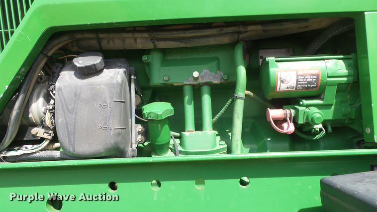 image for item DC2317 1999 John Deere 7810 tractor
