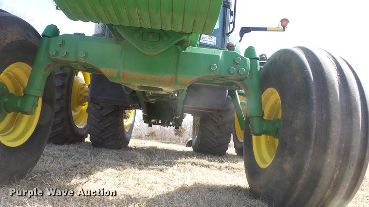 image for item DC2317 1999 John Deere 7810 tractor