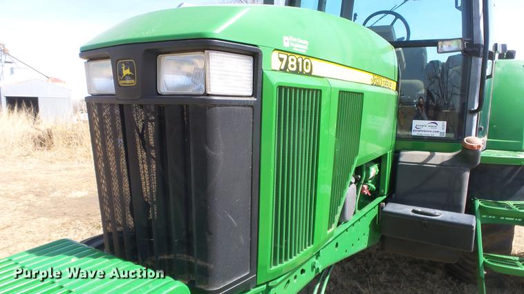 image for item DC2317 1999 John Deere 7810 tractor