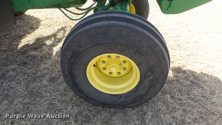 image for item DC2317 1999 John Deere 7810 tractor