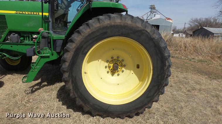 image for item DC2317 1999 John Deere 7810 tractor